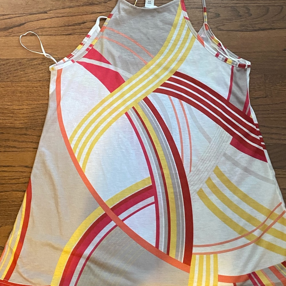 H&M Tank Top - Picture 2 of 3